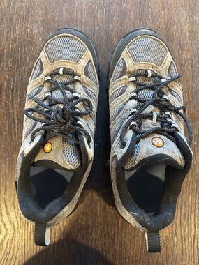 Merrell Men's Tan and Gray Trail Running Shoes 10.5 wide